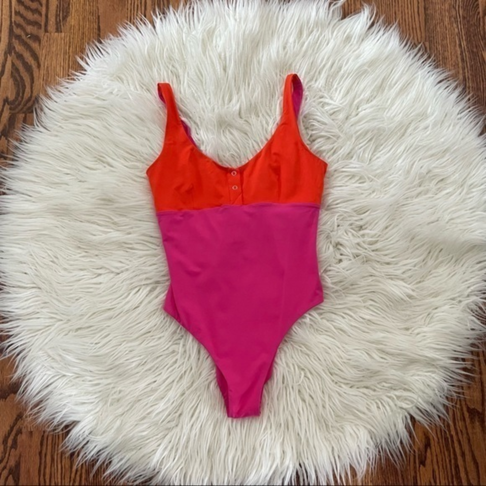Tavik swimsuit pink orange one piece size M‎